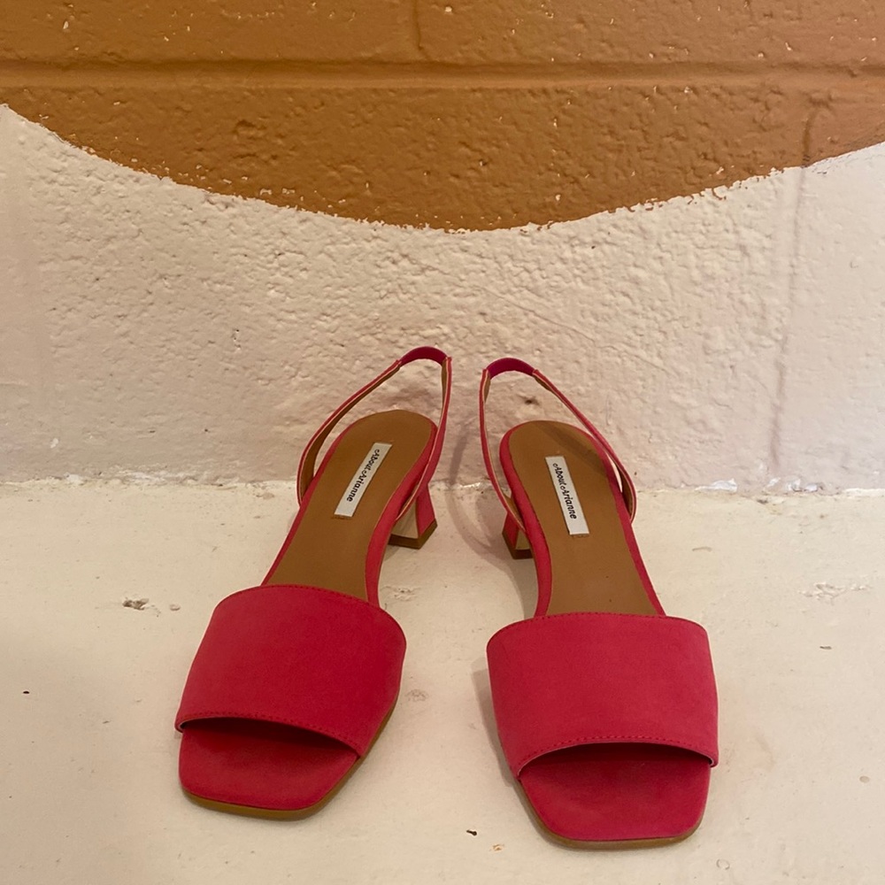 Brand new About Arianne Joan shoes 39Europe ( 8.5 us)